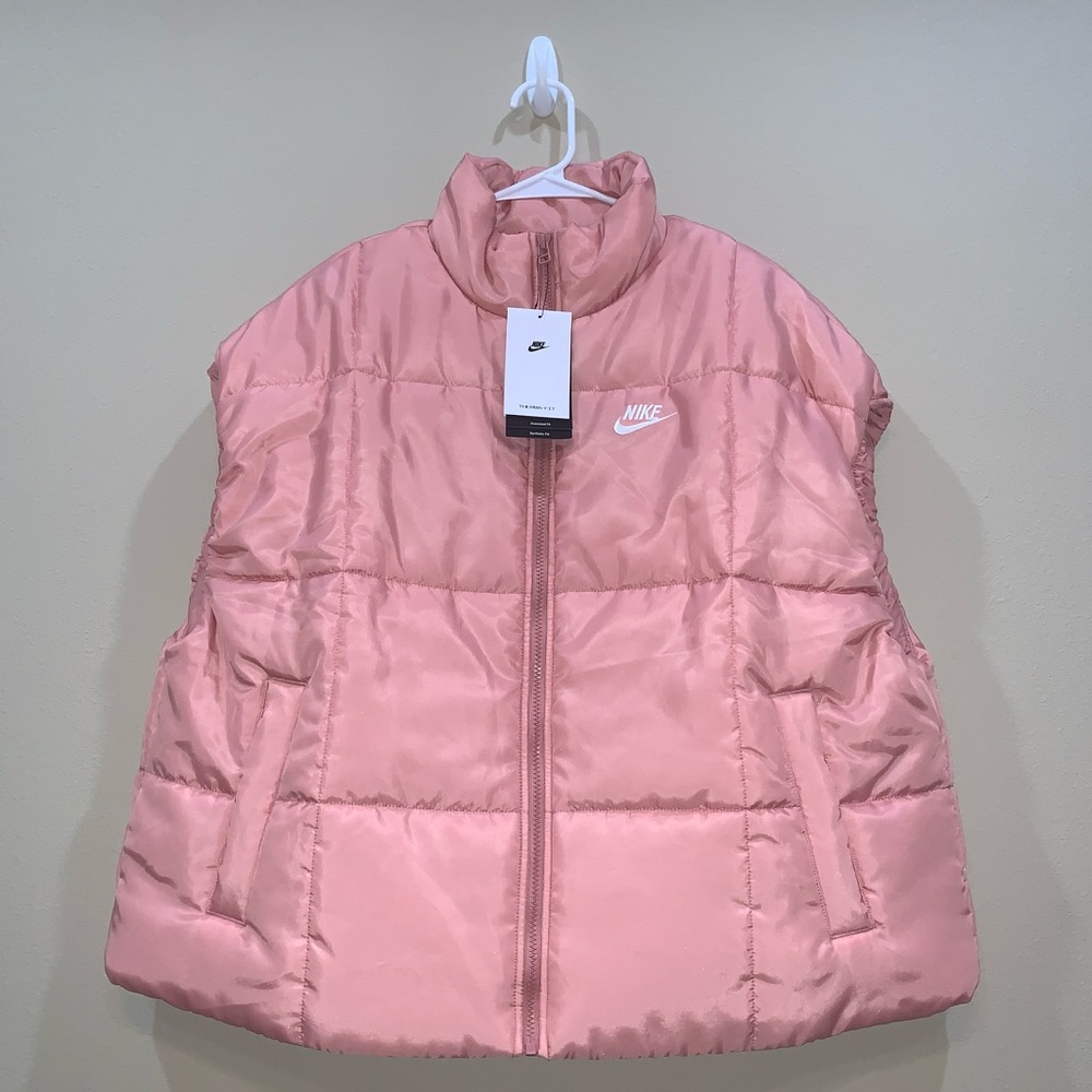 Nike Sportswear Classic Therma-FIT Puffer Women’s Vest-Size M New